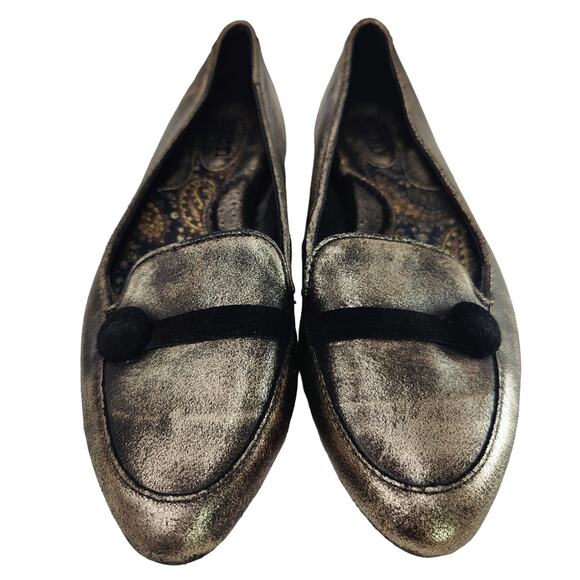 Gold born Pointed toe flats sz 6 - Picture 2 of 8